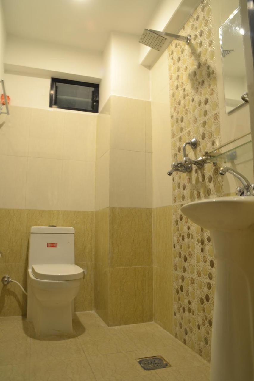 Pradhan House - Home Stay With Garden Bhatgoan Exterior photo