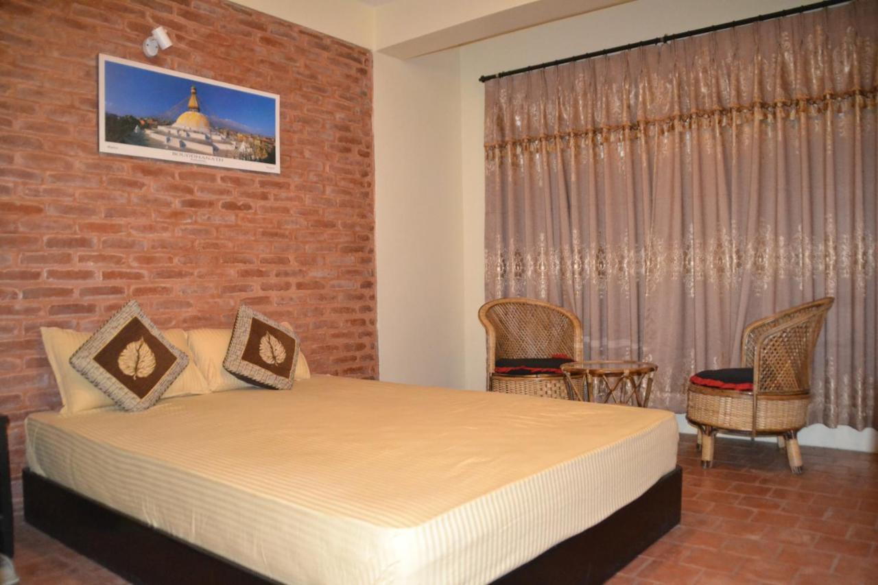 Pradhan House - Home Stay With Garden Bhatgoan Exterior photo