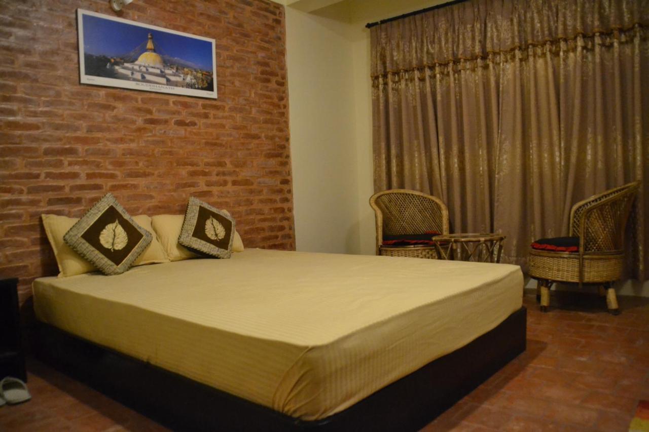 Pradhan House - Home Stay With Garden Bhatgoan Exterior photo